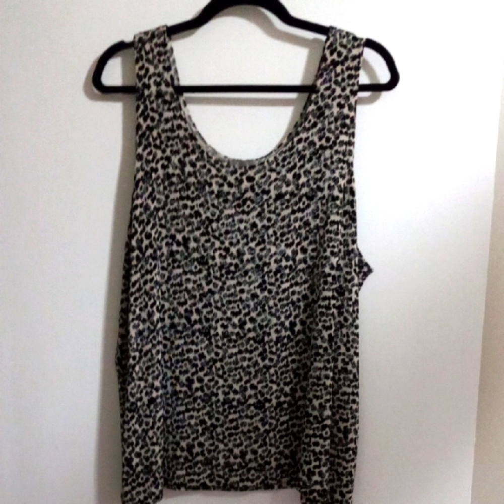 Chico's Travelers Sleeveless Top Chico's Size 4